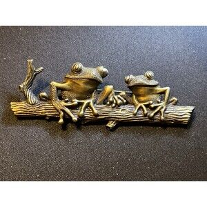 Vintage JJ Jonette Gold Tone Two Frogs on a Log Jewelry Brooch